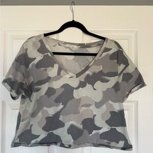 Z Supply Gray Camo V-Neck Cropped Tee